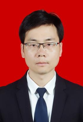 黄一轩（党委委员、宣传委员、人大副主席）