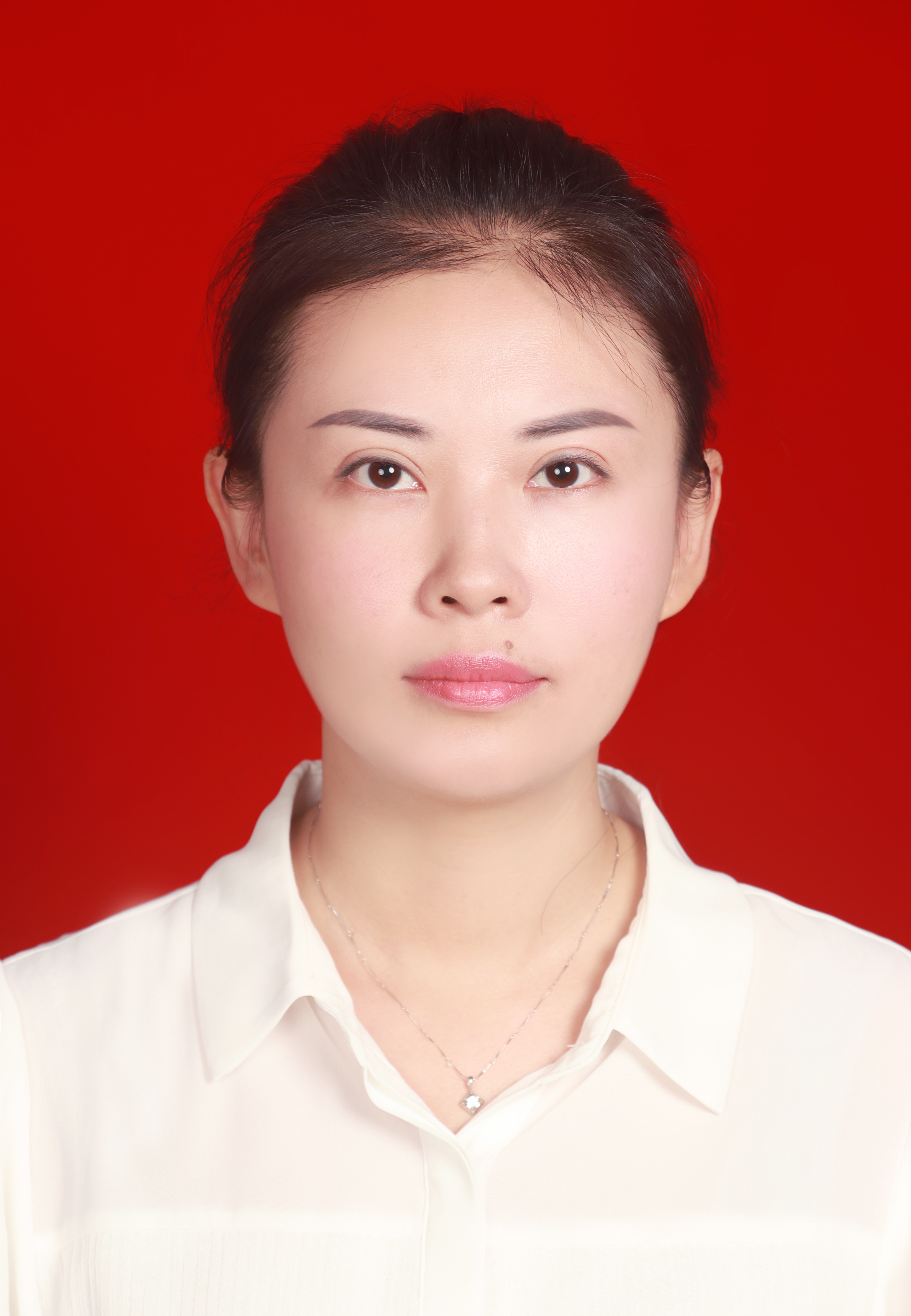 姓名：廖星岚 职务：镇人大主席 职责：主持镇人大全面工作。 电话：15883394888